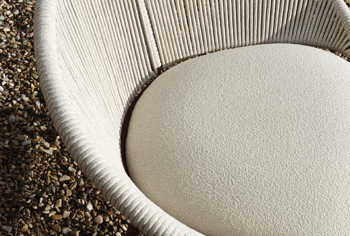 Petalo-armchair by simplysofas.in